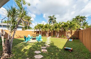 Property grounds - Tropical Oasis • 8 min to Beach & 20 min to Hard Rock Stadium (Hollywood)
