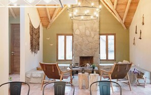Living area - Killay by Wynwood House (Calca)