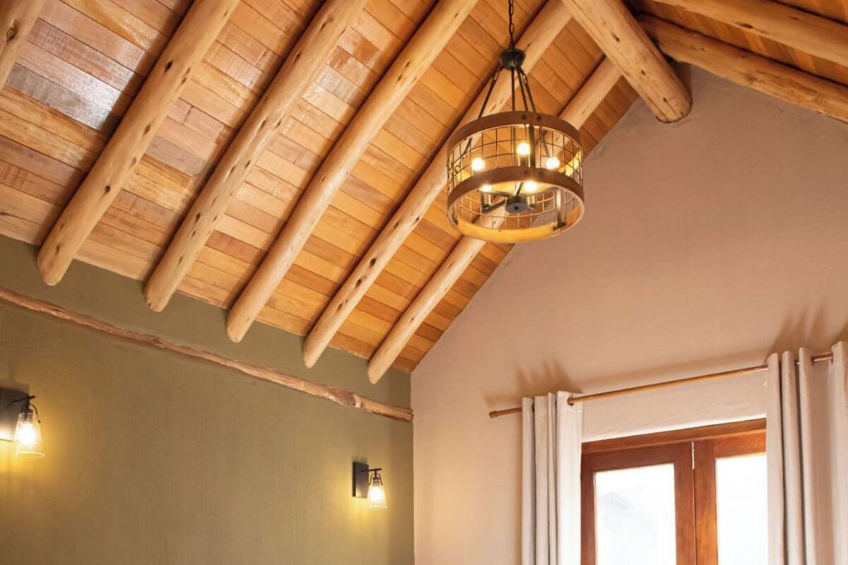 Bureau, fer et planche à repasser, Wi-Fi gratuit