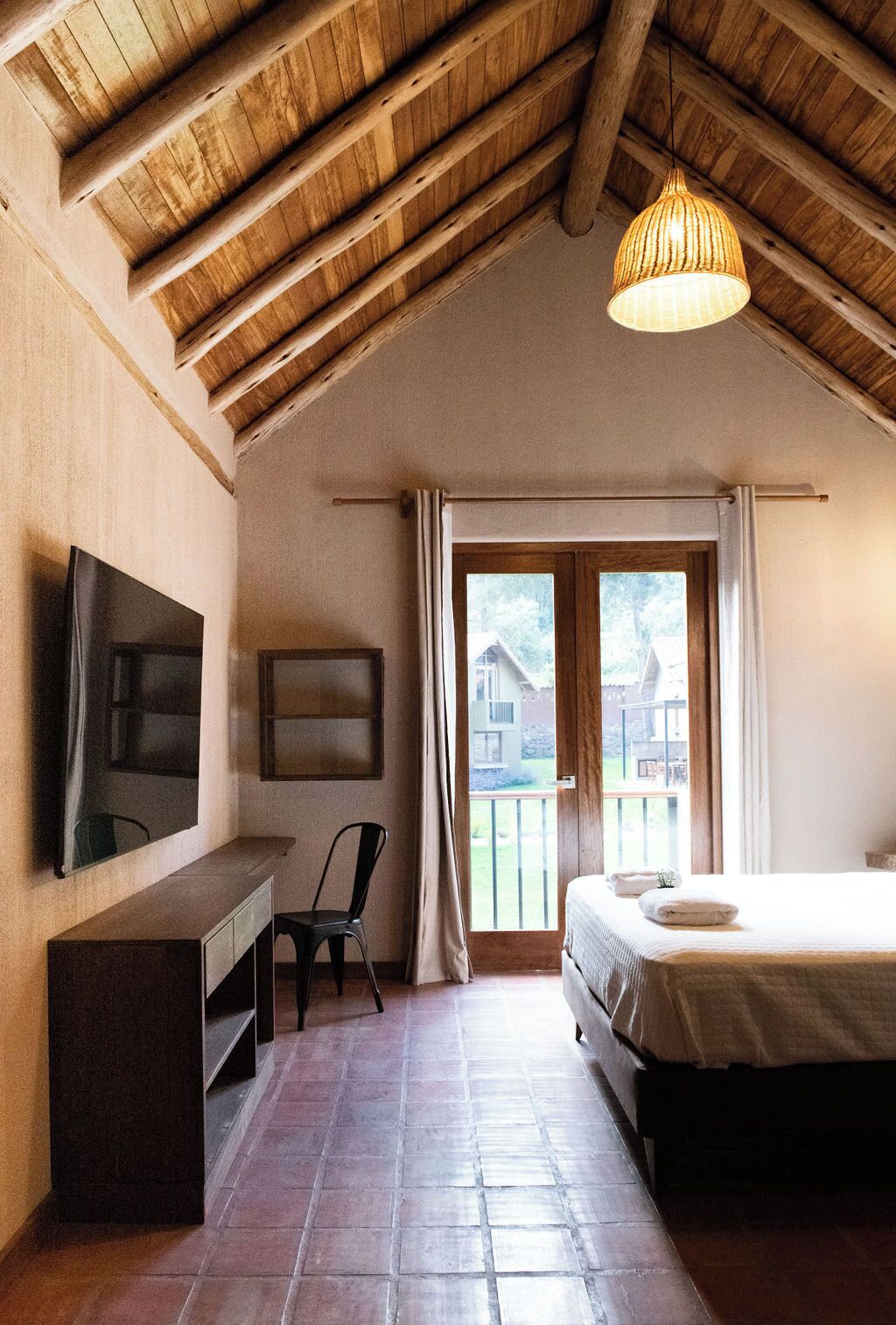 Desk, iron/ironing board, free WiFi