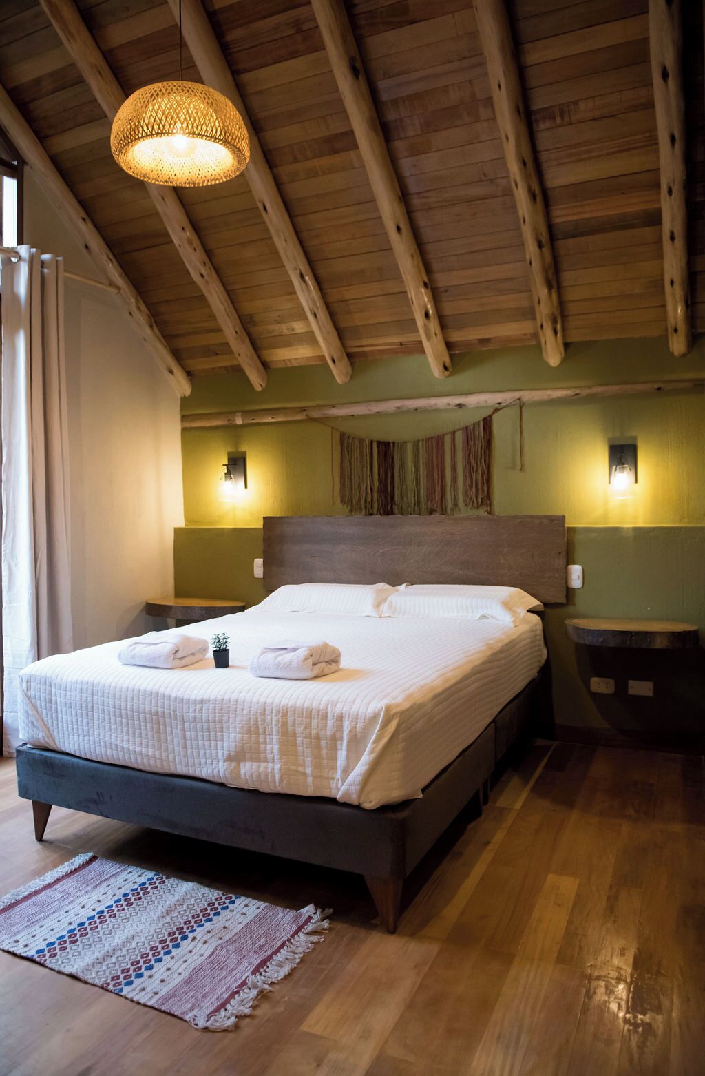 บ้านพัก, ลานระเบียง | โต๊ะทำงาน, เตารีด/โต๊ะรีดผ้า, Wi-Fi ฟรี