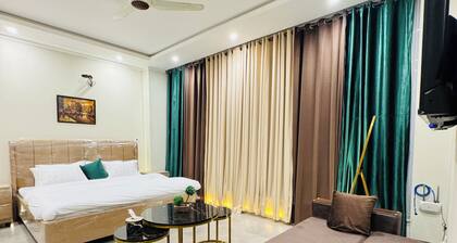 1-bedroom apartment in superb Islamabad with cool AC comfort