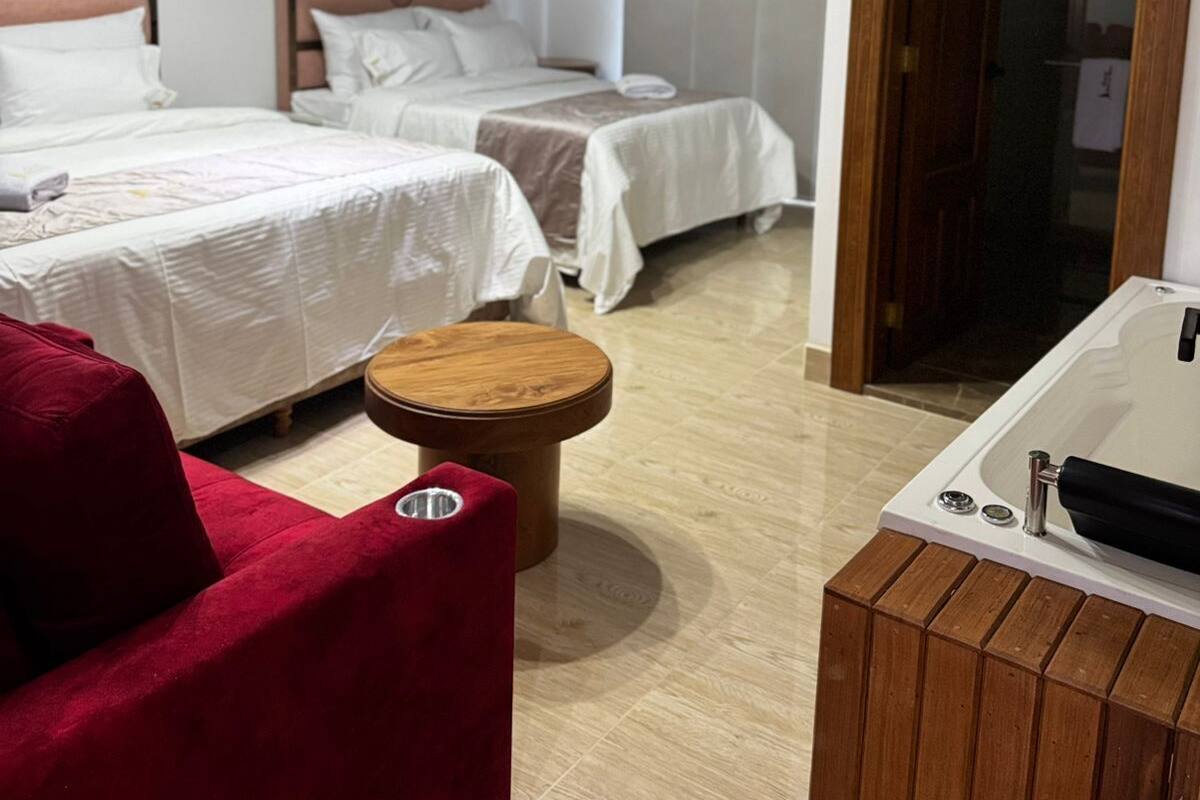 Chambre Supérieure, vue jardin