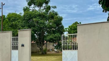 Halaman properti