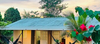 Casa Novo Airão Espaço com dois chalés