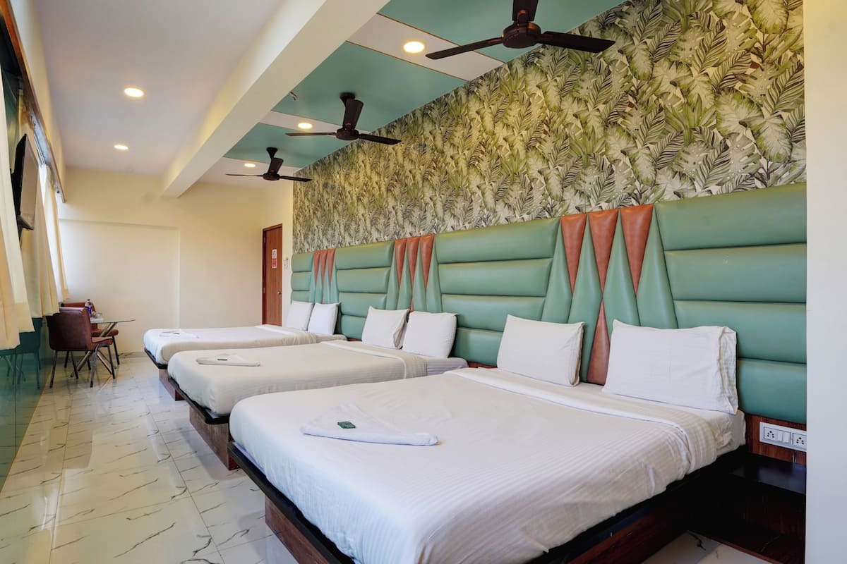 Deluxe Triple Room, Balcony