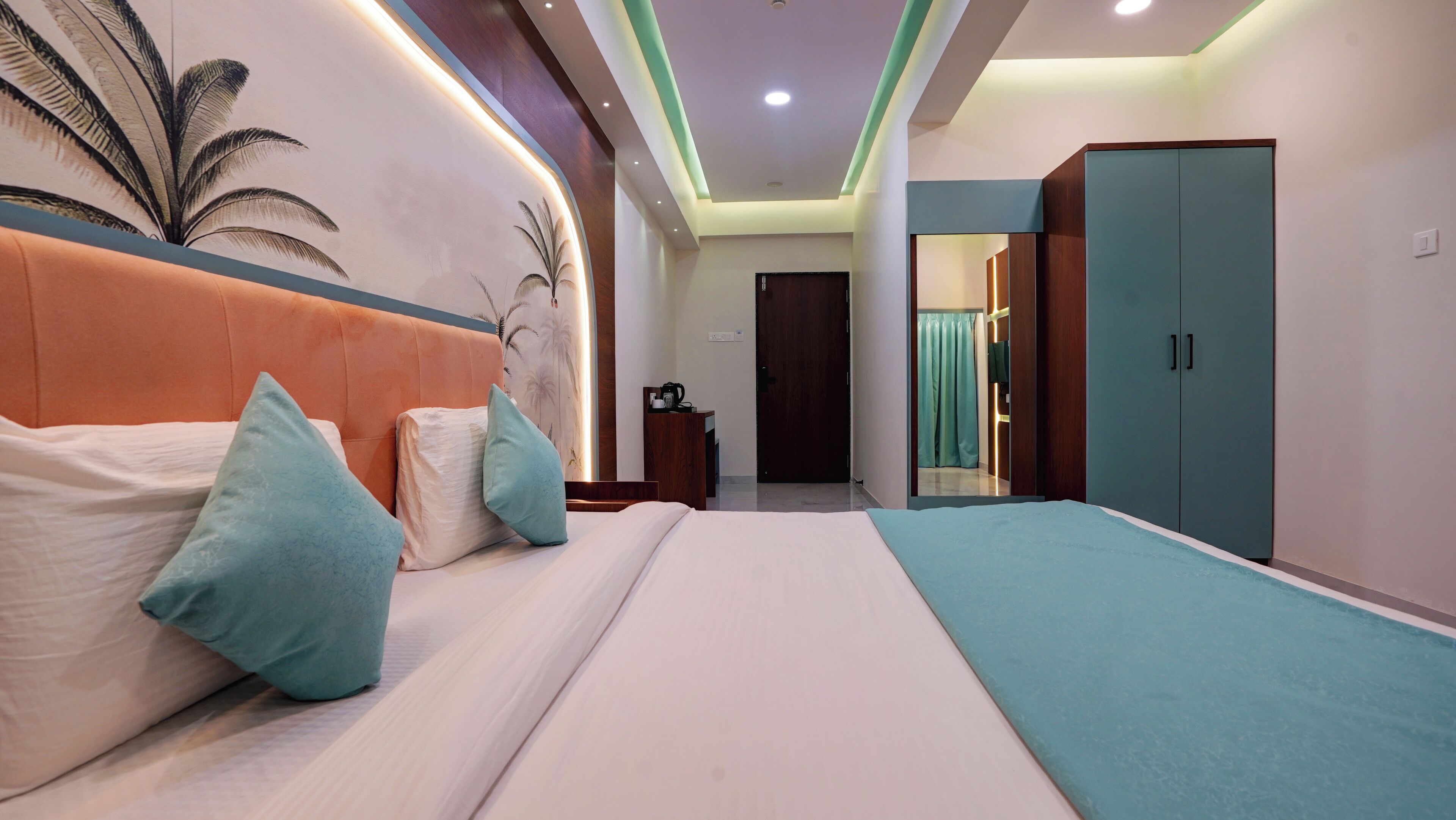 Deluxe kamer, balkon, uitzicht op de stad | Gratis wifi