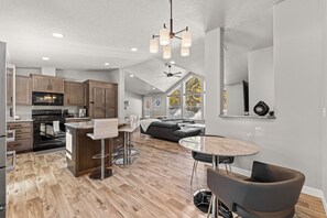 Interior - Peaceful Donnelly Retreat- Grill, Fire Pit & Lake Access Nearby (Donnelly)