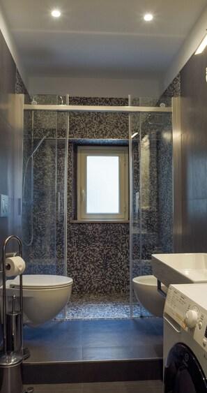 Nicht klassifiziertes Bild, 2 von 13, Schaltfläche