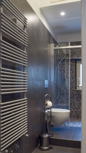 Nicht klassifiziertes Bild, 5 von 13, Schaltfläche