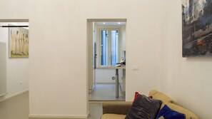 Interni