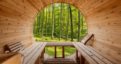 8BR Spa Lodge • Hot Tub, Sauna, Steam Room