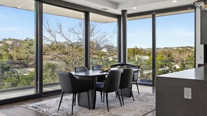 Maison (5 Bedrooms) | Intérieur