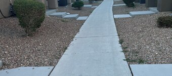 Bri’s Place Cozy 2BR Home Near Nellis AFB & Speedway