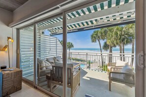 Interior - Beachfront Bliss - Outdoor Pool - Sleeps 6 (Belleair Beach)