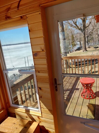 Vintage log cabin with fantastic views of Bowstring Lake