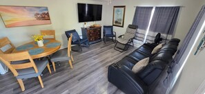 Smart TV - Lovely 3-bedroom mobile home with AC in charming Largo (Largo)