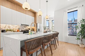 Private kitchen - The Bergen Standard  3BD 2BA Brownstone + Parking (Jersey City)