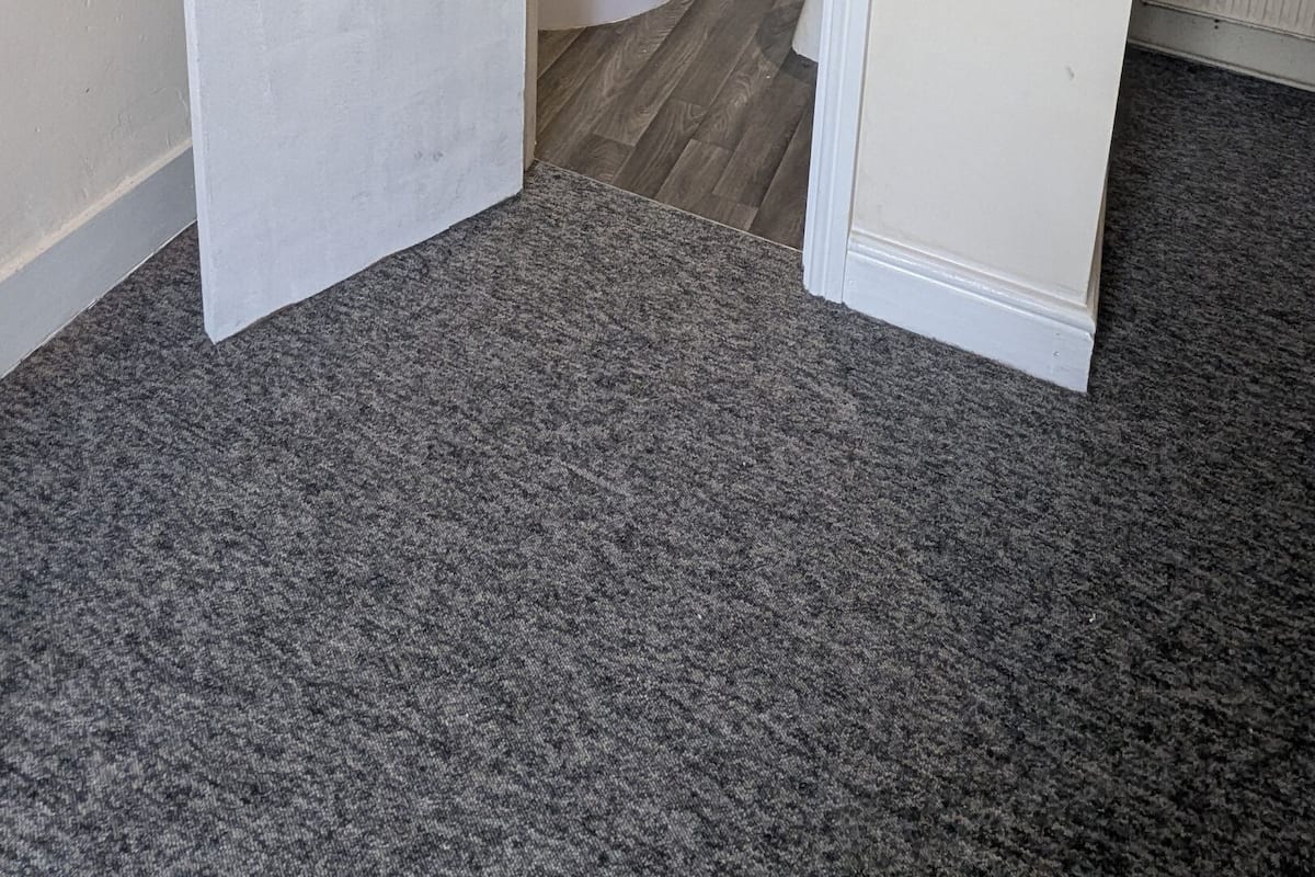 Single Room, Private Bathroom, Garden View (clean and cosy room) | Iron/ironing board, free WiFi