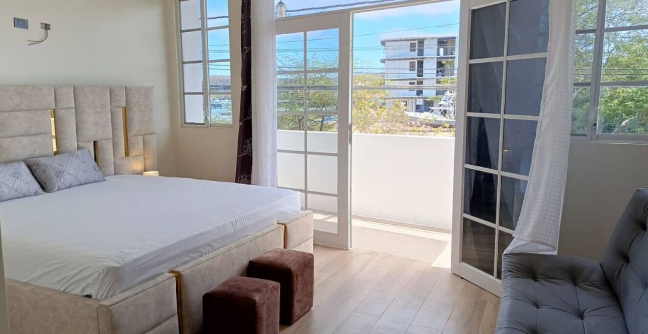 Superior Suite, 1 King Bed with Sofa bed, Balcony, Partial Ocean View