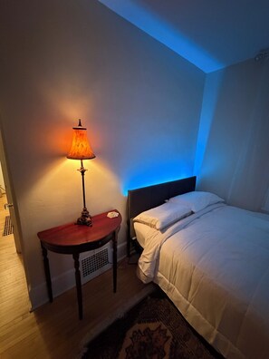 1 bedroom, iron/ironing board, WiFi, bed sheets - Peaceful 1-bedroom apartment with AC in vibrant Minneapolis (Minneapolis)