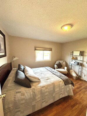 Unclassified image, 3 of 12, button - Ciao Bella Winery Cozy Farmhouse Agritourism Escape (West Kelowna)