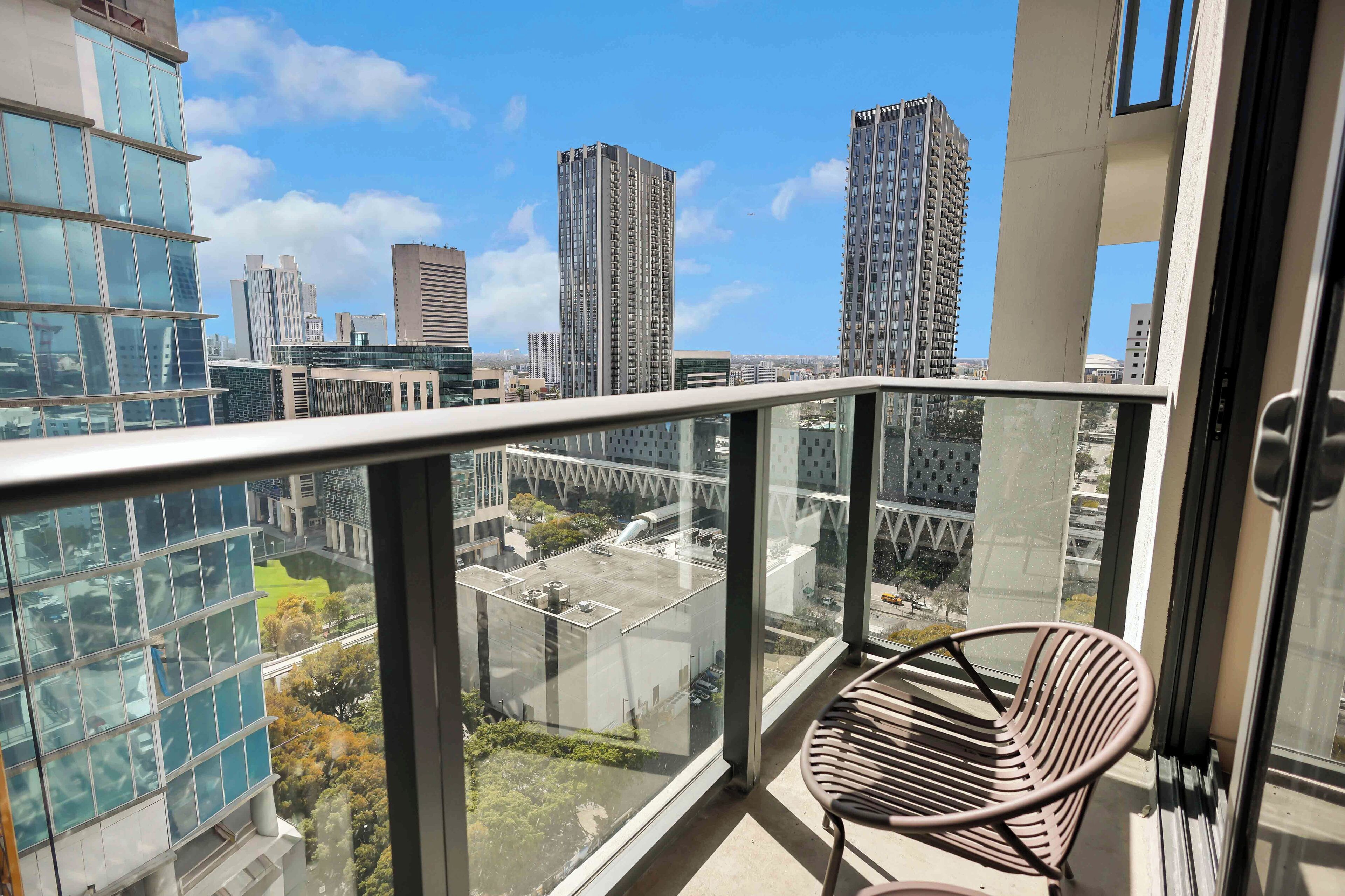 Deluxe Studio Suite, Balcony, City View | Balcony view