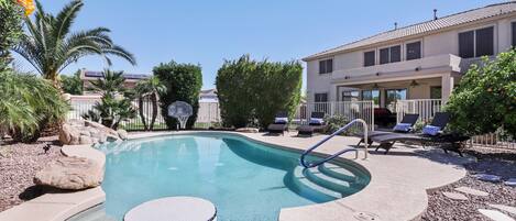 屋外プール、温水プール