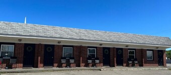 Lincoln House Motel