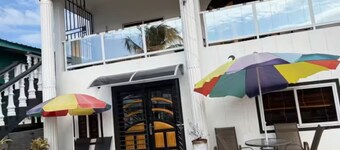 3-bedroom house in quaint Paramaribo with cool AC breeze.