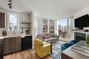 Living area - Vacation in beautiful downtown Vancouver. (Vancouver)