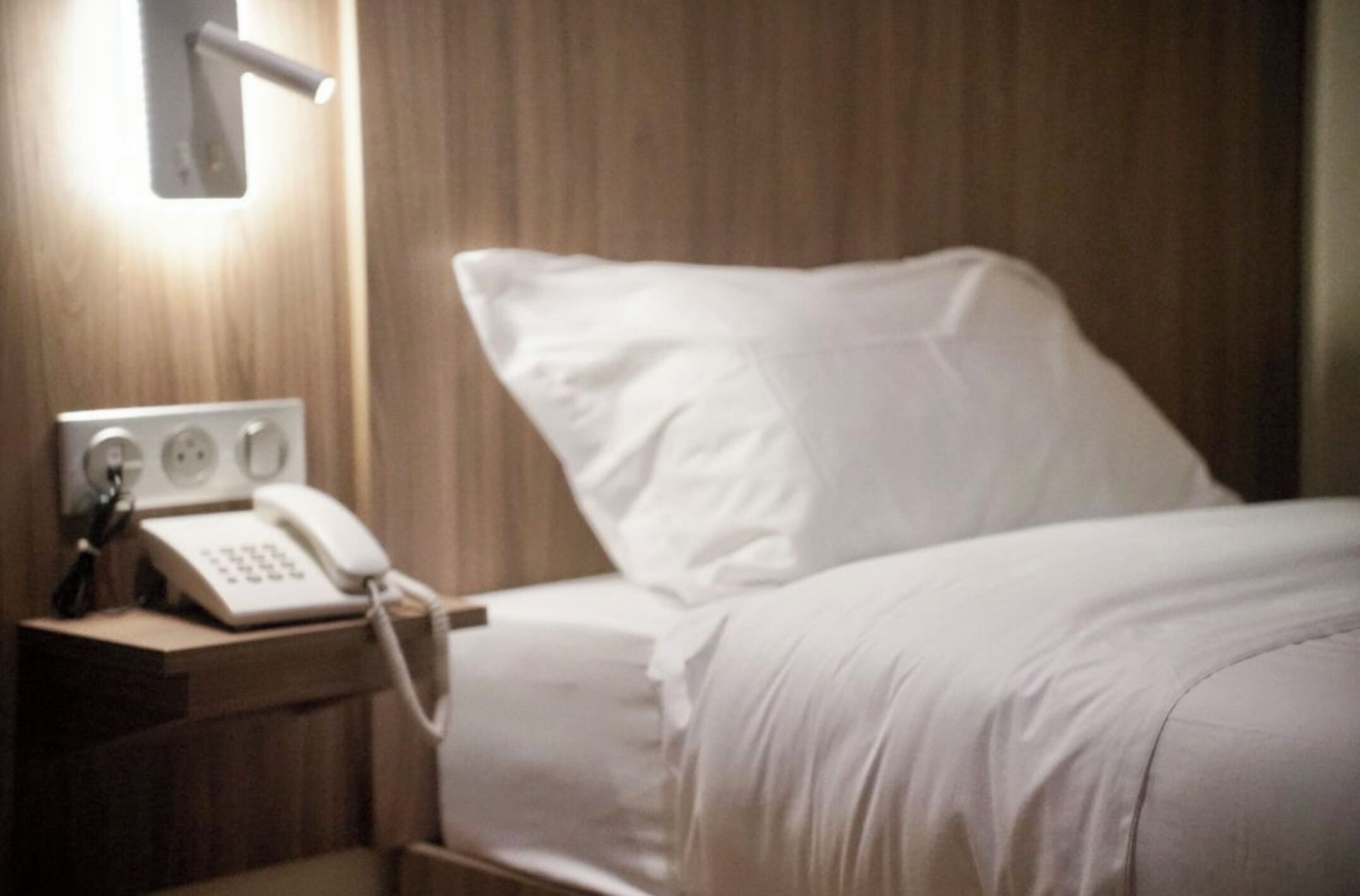 Minibar, desk, laptop workspace, free WiFi