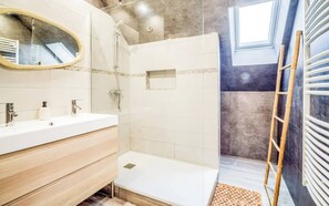Shower, hair dryer - Séjour plage & détente – Grand jardin (Guidel)