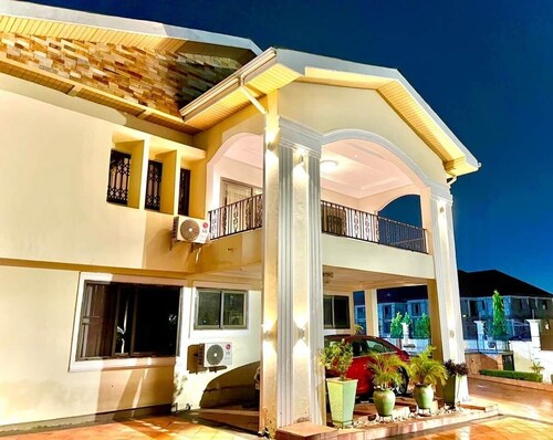 3R Haven: 3 Bedroom Retreat w/ Pool & Event Access