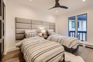 2 habitaciones, tabla de planchar con plancha y wifi gratis 