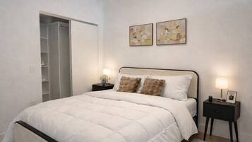 1 bedroom, iron/ironing board, WiFi, bed sheets