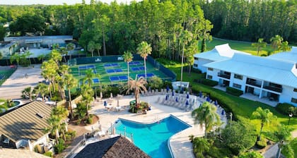 Oasis of Greens & Courts | Car-Free, Quiet Resort