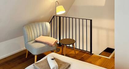 Charming maisonette apartment in the "Mainviertelhof" at the "Old Main Bridge"