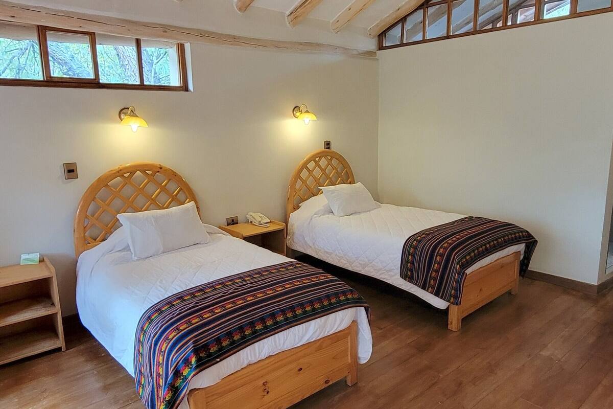 Twin Room, Garden View | In-room safe