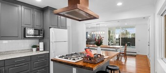 Millcreek Luxury Chateau With Hot Tub