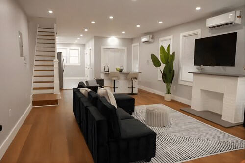 Bright & Modern 3-Bed House ~ Parking Included ~ Near Transit in East Flatbush