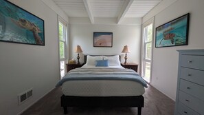 3 bedrooms, WiFi, bed sheets - Sausalito Retreat with Water Views and AC -- 30-DAY MINIMUM STAY JUNE 26 - AUG 8 (Sausalito)