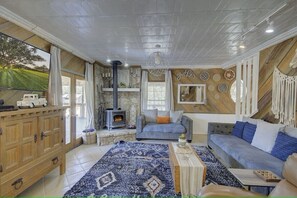 Smart TV - Paradise Canyon (Ingram)