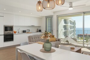 Interior - BAsia Apartment – Sea view and Pool (Funchal)