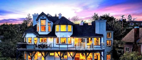 House (4 Bedrooms) | Front of property