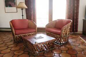 Nicht klassifiziertes Bild, 2 von 25, Schaltfläche