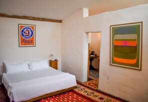 1 dormitorio, tabla de planchar con plancha, wifi y ropa de cama