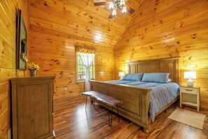 Tabla de planchar con plancha, wifi y ropa de cama 
