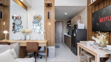 Studio, 1 Schlafzimmer, barrierefrei | Wohnzimmer