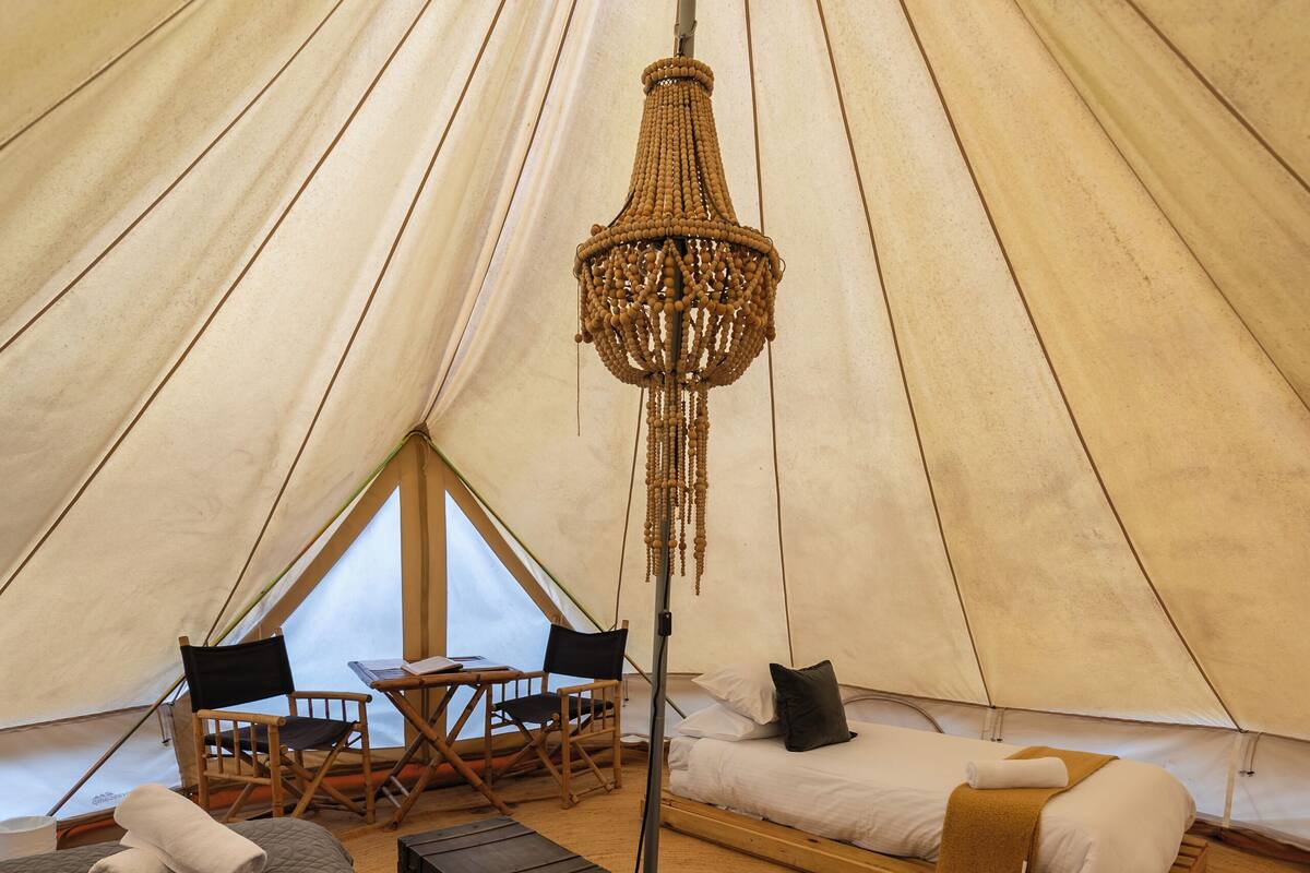 Iron/ironing board, free WiFi